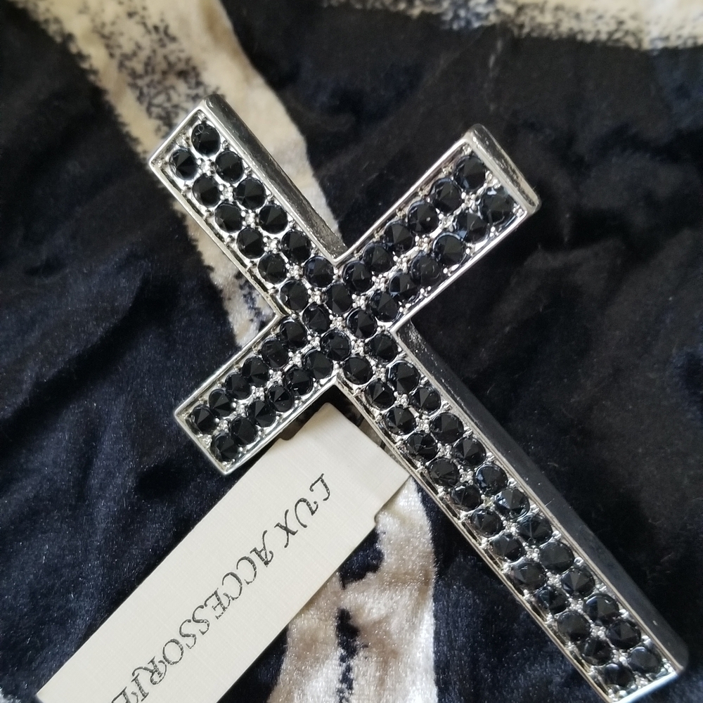 Black Crystal Cross Ring